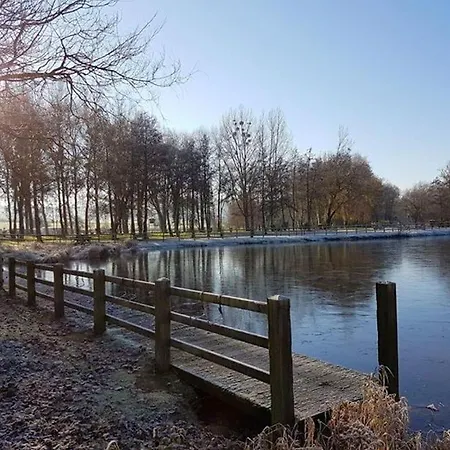 7-person 5 Minutes From Hesdin And 30 Minutes From Berck Casa de Férias Rollancourt
